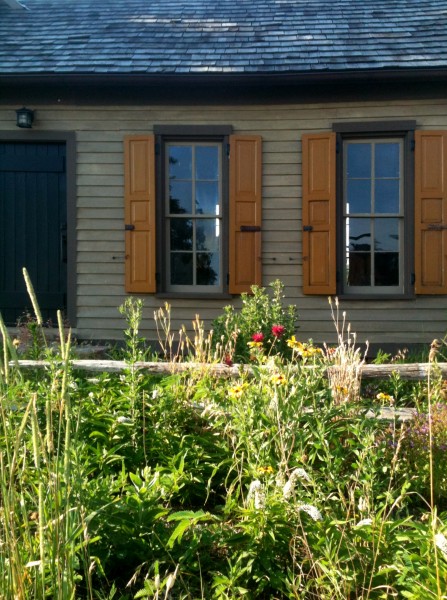 Photograph of Author William Jefferson's writing cottage. www.estillyen.com
